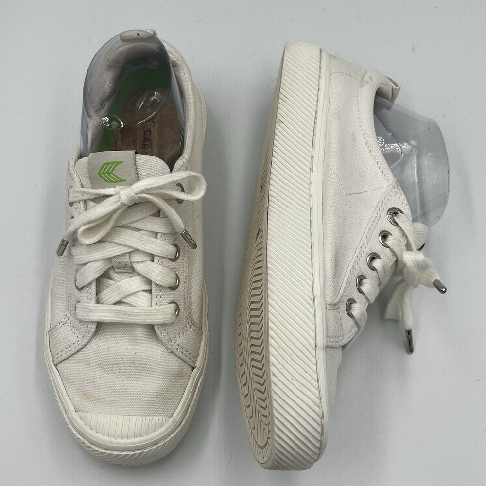 Cariuma Women's Cream and Green Sneakers size 8.5 Summer Vacation Comfortable